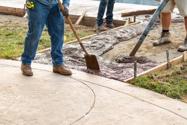 Best Concrete Sidewalk Installation in Emmetsburg, IA